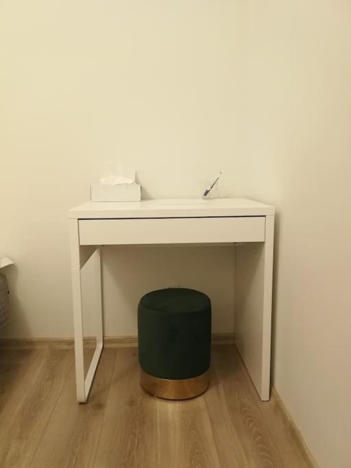Apartamento Uroczy, Jasny Apartament Oraz Bezplatny Parking! Cracovia Exterior foto