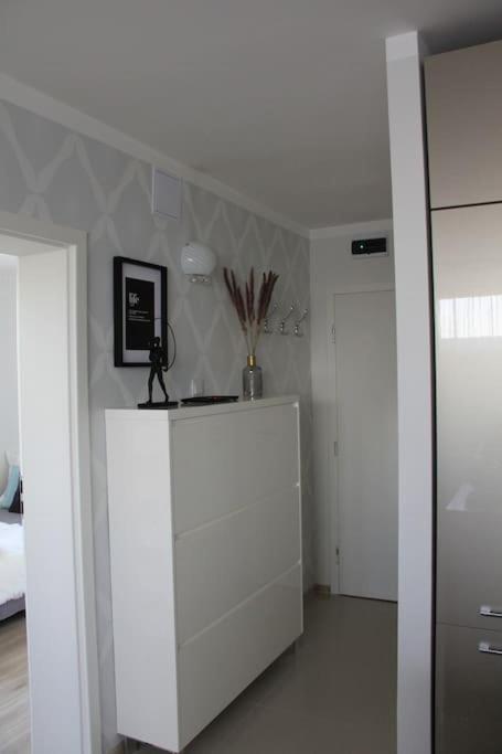 Apartamento Uroczy, Jasny Apartament Oraz Bezplatny Parking! Cracovia Exterior foto