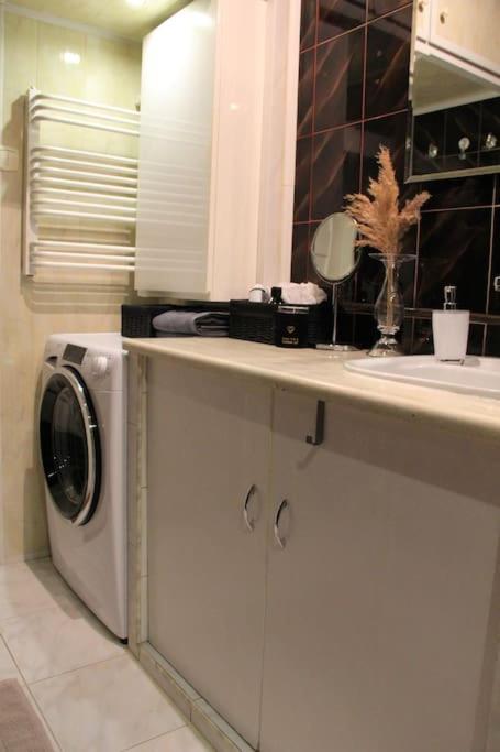 Apartamento Uroczy, Jasny Apartament Oraz Bezplatny Parking! Cracovia Exterior foto