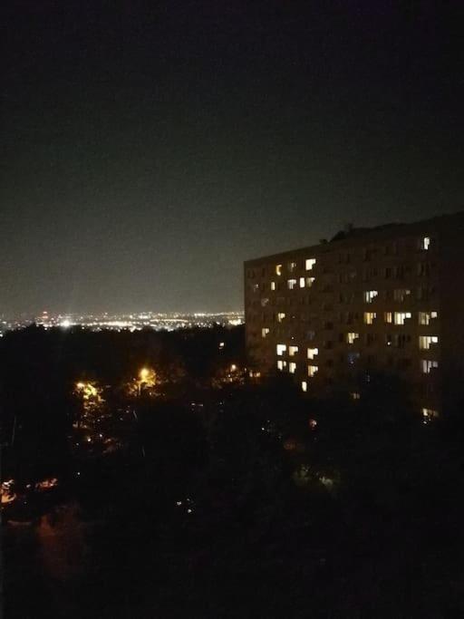 Apartamento Uroczy, Jasny Apartament Oraz Bezplatny Parking! Cracovia Exterior foto