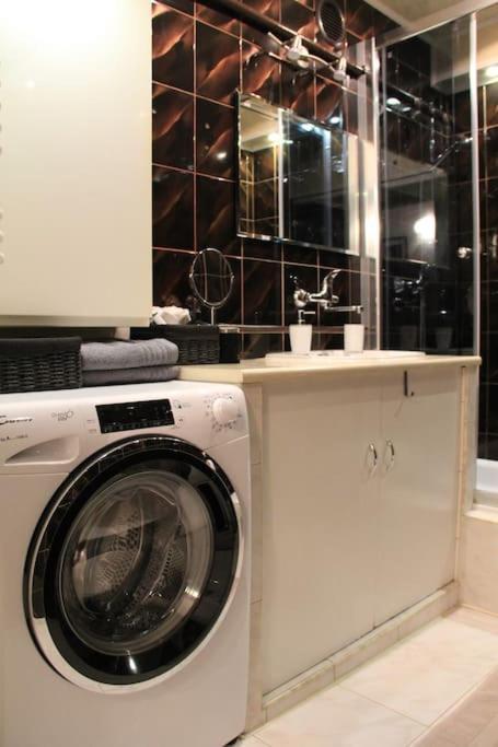 Apartamento Uroczy, Jasny Apartament Oraz Bezplatny Parking! Cracovia Exterior foto