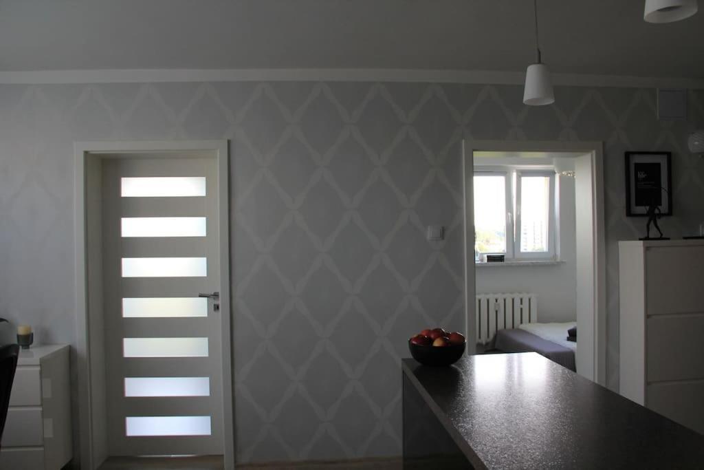 Apartamento Uroczy, Jasny Apartament Oraz Bezplatny Parking! Cracovia Exterior foto