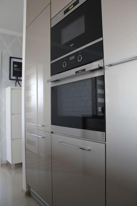 Apartamento Uroczy, Jasny Apartament Oraz Bezplatny Parking! Cracovia Exterior foto