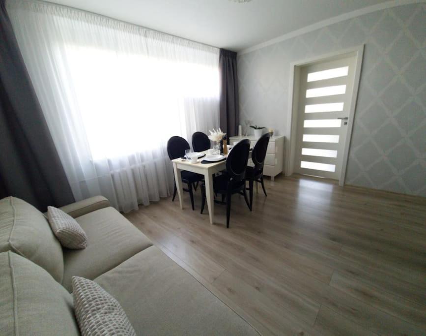Apartamento Uroczy, Jasny Apartament Oraz Bezplatny Parking! Cracovia Exterior foto